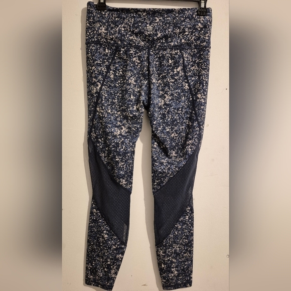 Blue Patterned Leggings - Picture 2 of 6